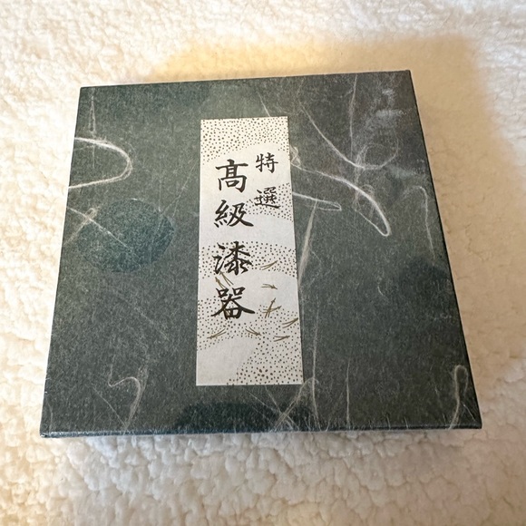 High quality Specialized Lacquerware - Picture 2 of 2